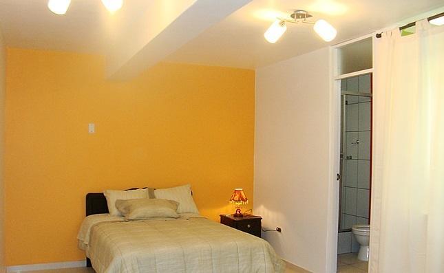 Hostal Universal Huaraz Exterior photo